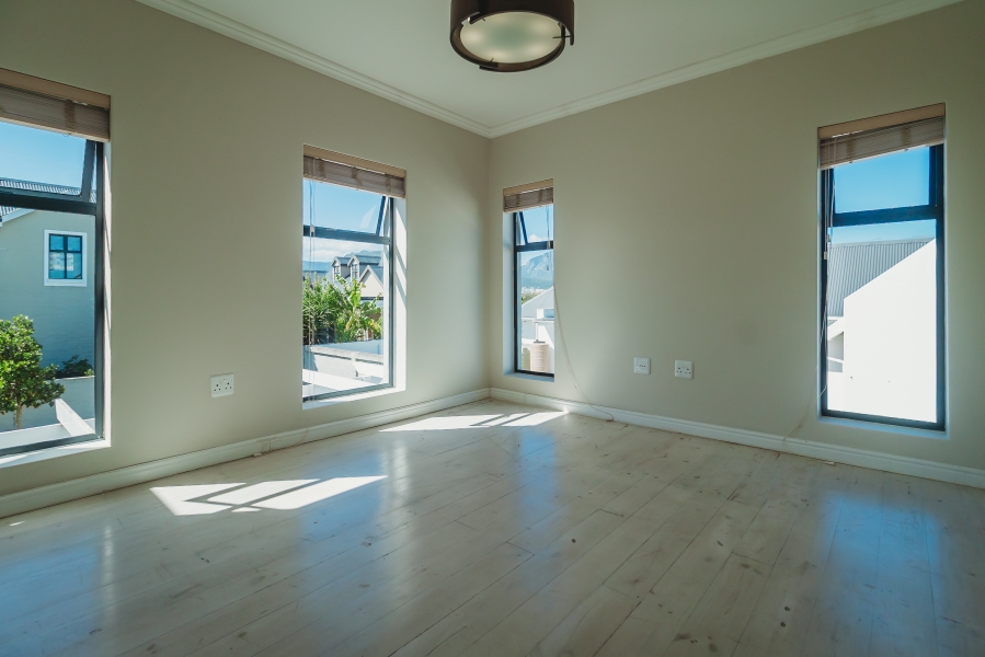 3 Bedroom Property for Sale in Kraaibosch Country Estate Western Cape